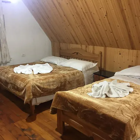Alpini بيت ضيافة *